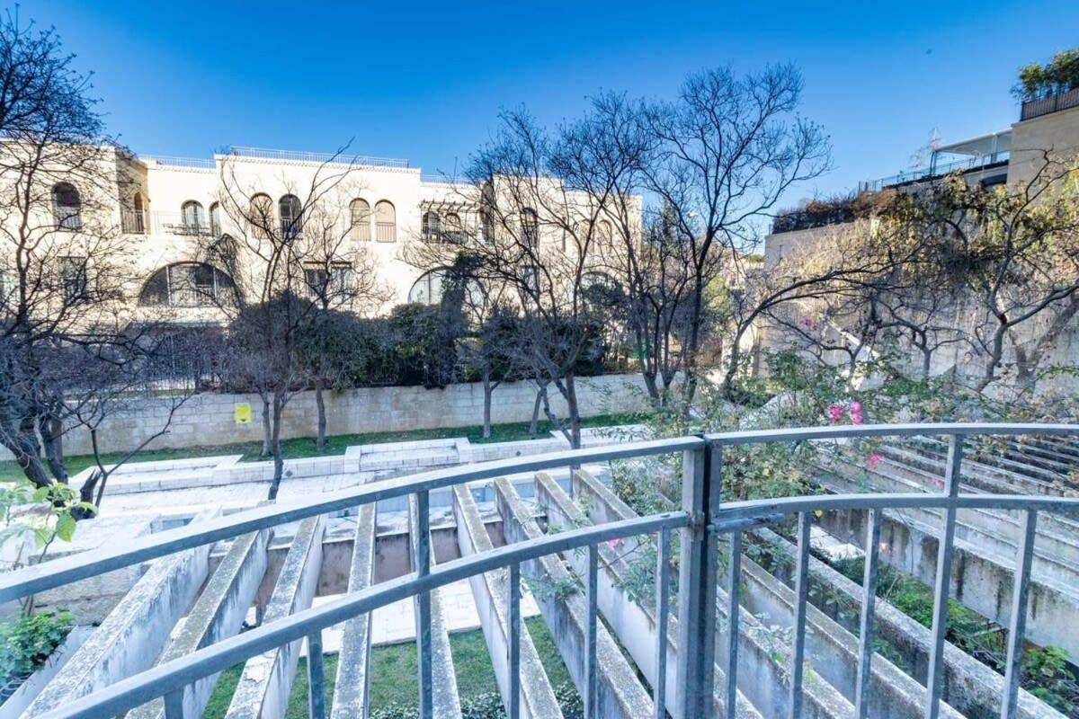 Cosy Studio In Mamilla, Free Parking Up To 5 Ppl Villa Jerusalem Exterior photo